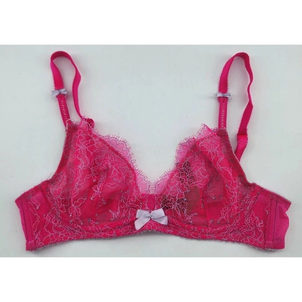 Victoria’s Secret Very Sexy Unlined Plunge Bra Underwire Lace Neon Pink Size 32B